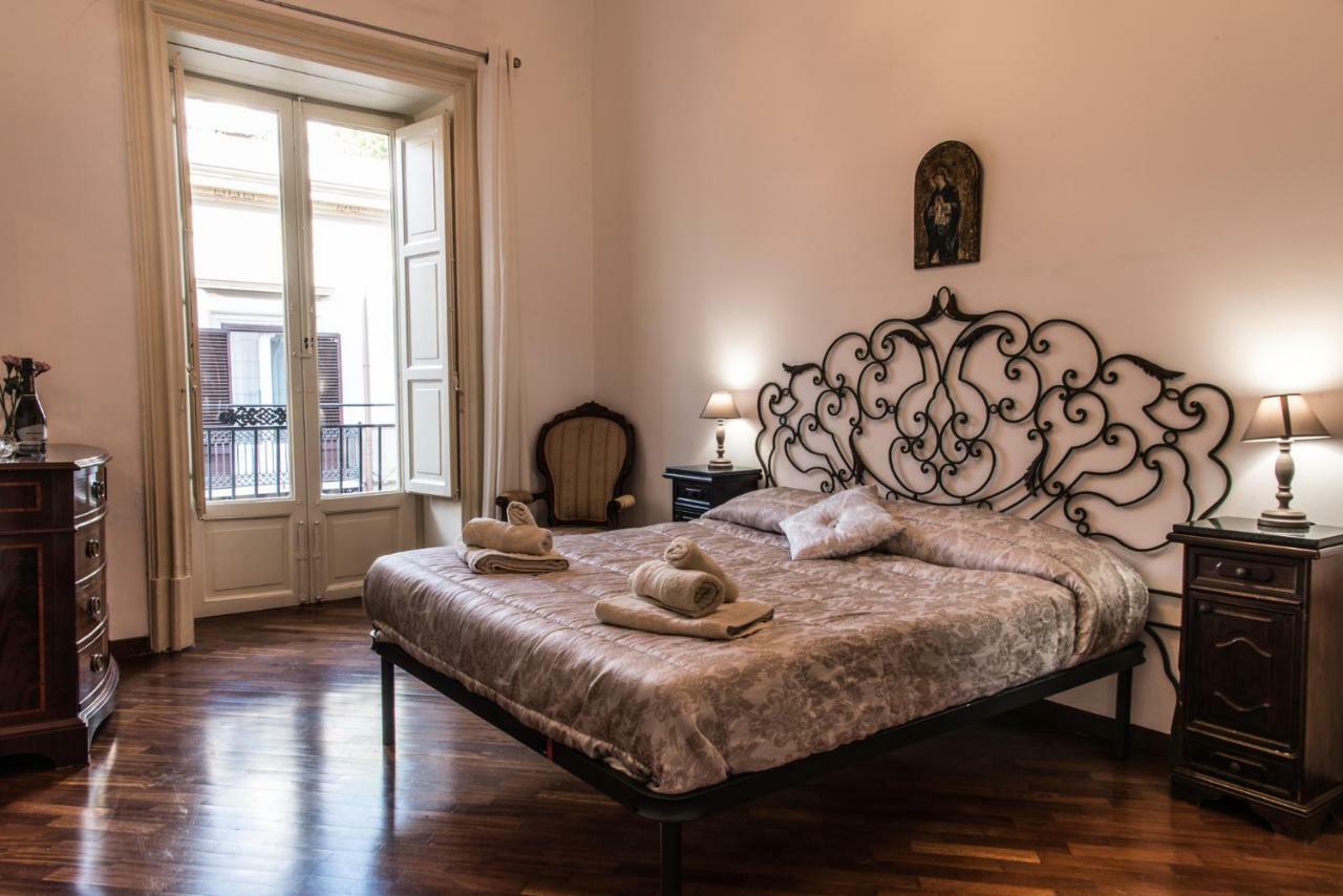 Appartamento Palazzo Pace Al Cassaro Palerme Extérieur photo